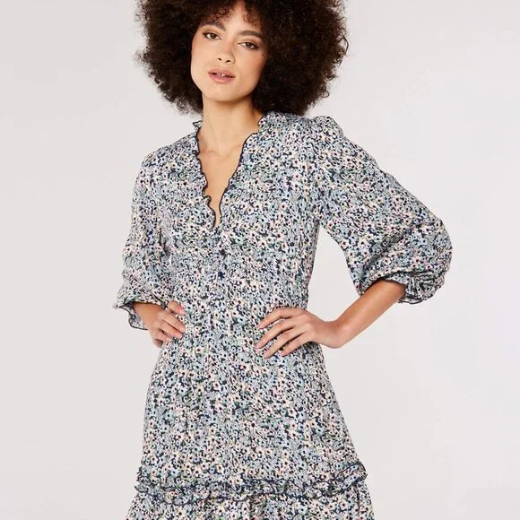3/4 Sleeve Floral dress - Picture 4 of 12